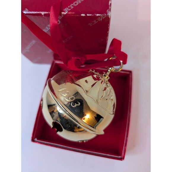Reed‎ & Barton — 1993 Gold Plate Annual Holiday Christmas Holly Bell Ornament - Picture 4 of 6